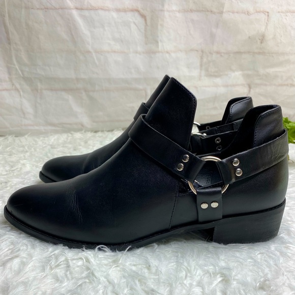 bp Shoes - BP. Leather woman ankle boots size 9M